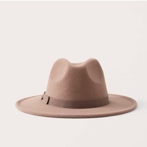 Brand new w/tags and in package ABERCROMBIE Panama hat (camel)